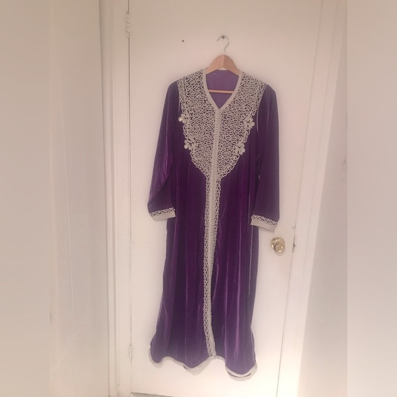 Royalty Moroccan Caftan Royal violet and silver color - Picture 1 of 8